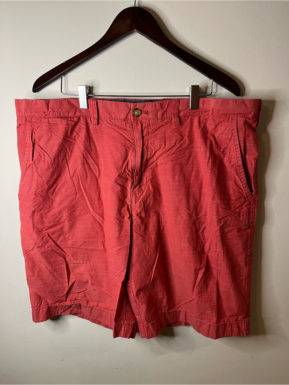 Tommy Hilfiger Men's 10” Red Flat Front Chino Shorts
